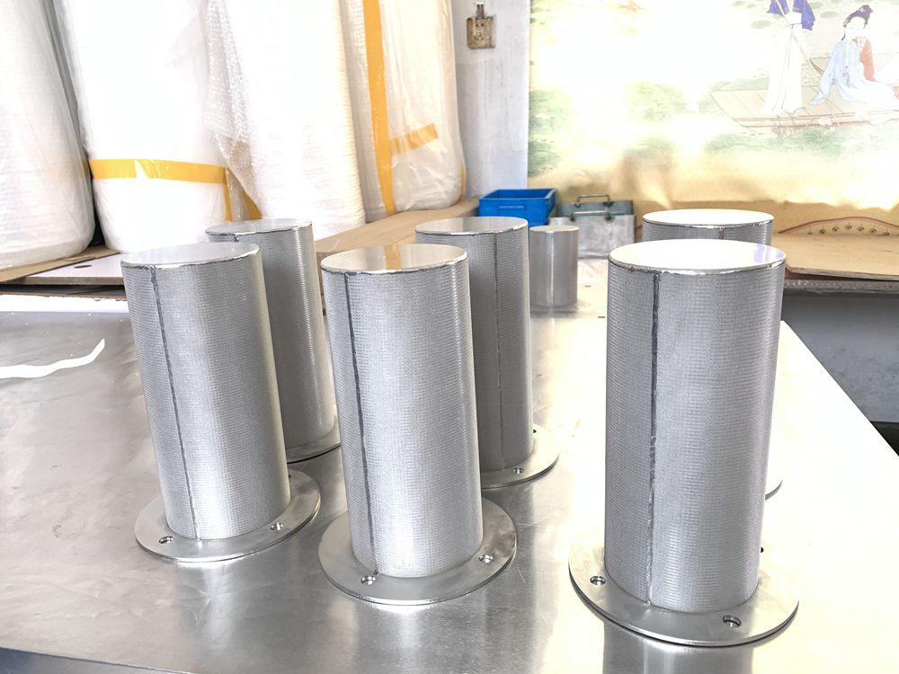 烧结网与金属网有何区别你知路吗？